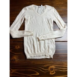 Macy Sweater Woman's Size XS Cream V-Neck Long Sleeve Cashmere Knit Ribbed Edges